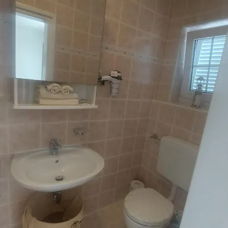 Kamenar Guest house